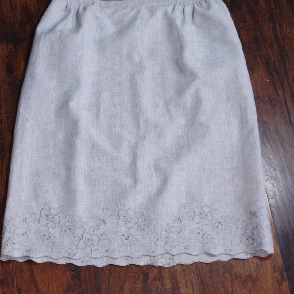 Alfred Dunner Light Gray Floral Pencil Skirt